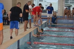 Międzyszkolne Zawody w Pływaniu o Puchar Burmistrza