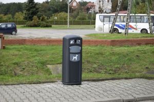 kosz na psie nieczystości
