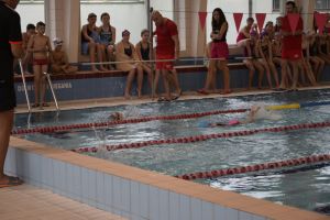 Międzyszkolne zawody w pływaniu o Puchar Burmistrza