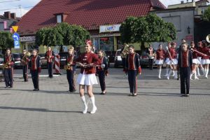 Koncert MOD z musztrą paradną