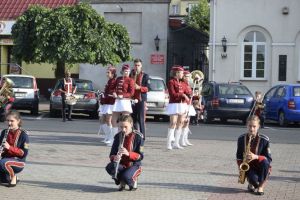 Koncert MOD z musztrą paradną