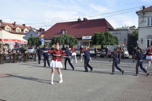 Koncert MOD z musztrą paradną