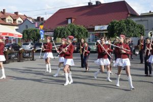 Koncert MOD z musztrą paradną