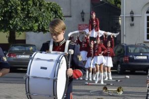 Koncert MOD z musztrą paradną