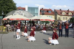 Koncert MOD z musztrą paradną