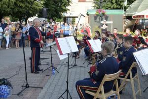 Koncert MOD z musztrą paradną