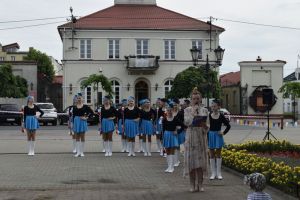 Występ gostynińskich mażoretek