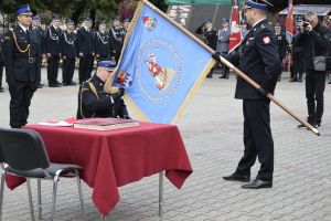 Nadanie sztandaru Komendzie PPSP w Gostyninie