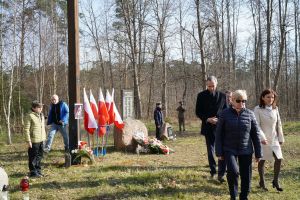 Uroczystość przy Krzyżu Katyńskim