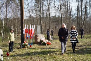 Uroczystość przy Krzyżu Katyńskim