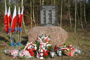 Uroczystość przy Krzyżu Katyńskim