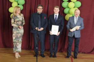 zakończenie roku szkolnego maturzystów z LO