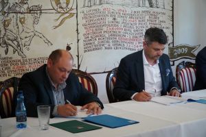podpisanie umowy na przebudowę i rozbudowę oczyszczalni ścieków w Gostyninie