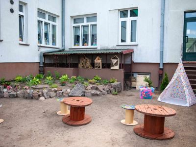 Ogródek sensoryczno-rekreacyjny w Zespole Szkolno-Przedszkolnym w Gostyninie