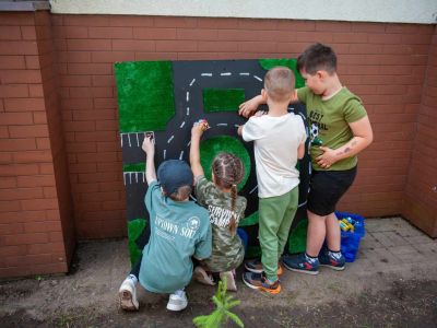 Ogródek sensoryczno-rekreacyjny w Zespole Szkolno-Przedszkolnym w Gostyninie