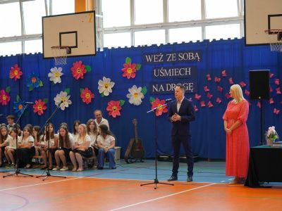 Pożegnanie absolwentów z SP 3