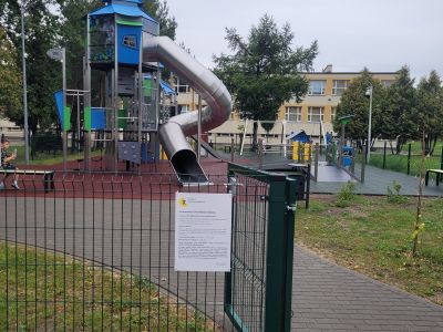 Budowa integracyjnego placu zabaw w Gostyninie