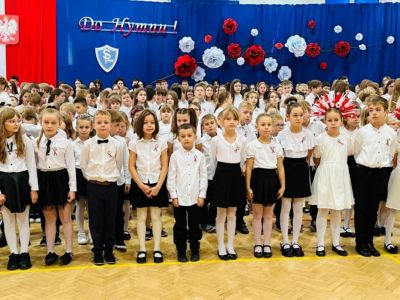 Sp 1 - udział w konkursie "Do hymnu"