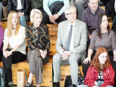 Wiosenny koncert pełen uśmiechów – mali artyści z Przedszkola nr 1 w Gostyninie oczarowali publiczność.