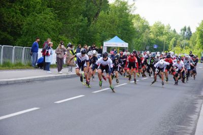 Wrotkarze szybcy z U.K.S. ZWOLEŃ-TEAM podczas 3 etapu Długodystansowego Pucharu Polski w Wadowicach 