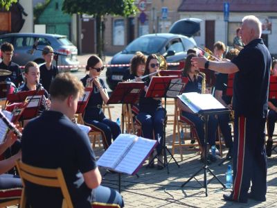 Koncert Miejskiej Orkiestry Dętej pod Ratuszem