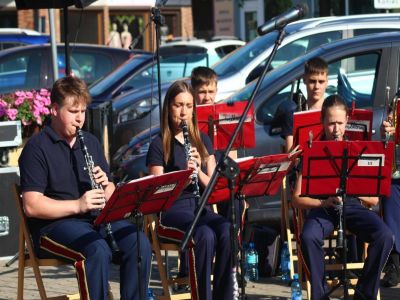 Koncert Miejskiej Orkiestry Dętej pod Ratuszem