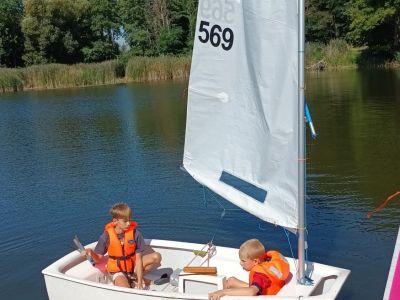 Wiatr w żagle – ciąg dalszy warsztatów żeglarskich! ⛵️