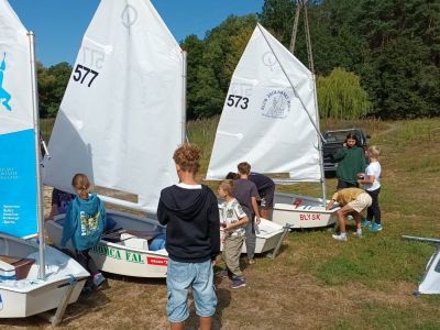 Wiatr w żagle – ciąg dalszy warsztatów żeglarskich! ⛵️