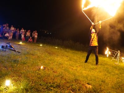 „Magia Ognia” hipnotyzujące widowisko podczas II Ogólnopolskiego Biegu Gostynińska Nocna 5
