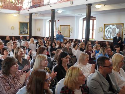 Uroczystość wręczenia Nagród Burmistrza Miasta Gostynina z okazji Dnia Edukacji Narodowej