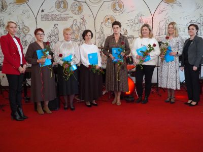 Uroczystość wręczenia Nagród Burmistrza Miasta Gostynina z okazji Dnia Edukacji Narodowej