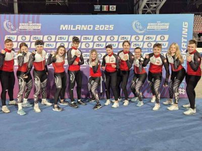 Nadia Machała z gostynińskiego LO , na Pucharze Świata Juniorów w Łyżwiarstwie Szybkim w Mediolanie