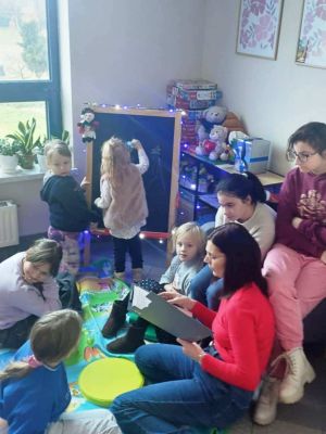 Warsztaty „Świąteczne Mosty Pokoleń” w Miejskim Ośrodku Pomocy Społecznej w Gostyninie