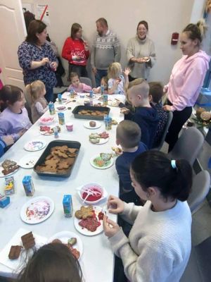 Warsztaty „Świąteczne Mosty Pokoleń” w Miejskim Ośrodku Pomocy Społecznej w Gostyninie
