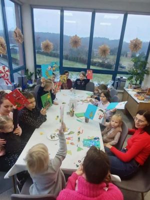 Warsztaty „Świąteczne Mosty Pokoleń” w Miejskim Ośrodku Pomocy Społecznej w Gostyninie