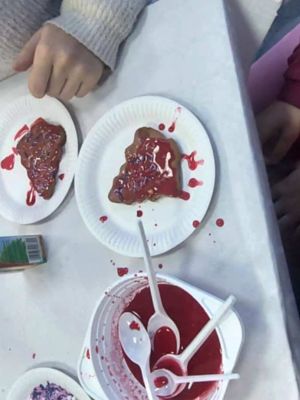 Warsztaty „Świąteczne Mosty Pokoleń” w Miejskim Ośrodku Pomocy Społecznej w Gostyninie