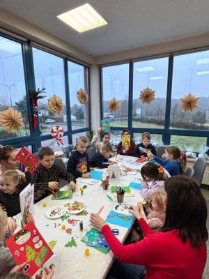 Warsztaty „Świąteczne Mosty Pokoleń” w Miejskim Ośrodku Pomocy Społecznej w Gostyninie