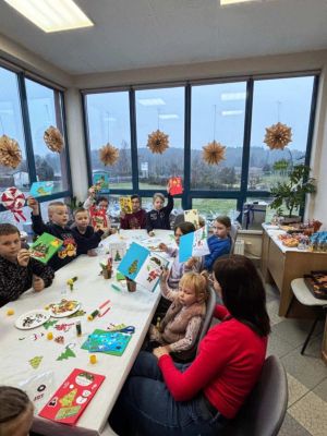 Warsztaty „Świąteczne Mosty Pokoleń” w Miejskim Ośrodku Pomocy Społecznej w Gostyninie