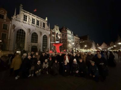 Aktywny Senior Gostynina – Spartakiada i wyjazd do Trójmiasta pełne energii i uśmiechu