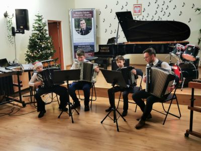Magia wigilijnego wieczoru w Miejskiej Szkole Muzycznej