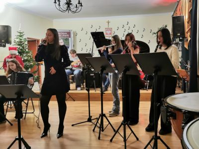Magia wigilijnego wieczoru w Miejskiej Szkole Muzycznej