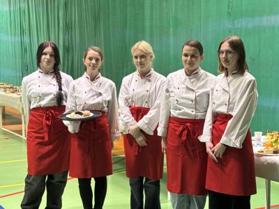 Rodzinne Kolędowanie w Zespole Szkolno-Przedszkolnym w Gostyninie! 