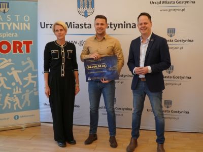 GOSTYNIN STAWIA NA SPORT! 400 000 ZŁ DLA NASZYCH KLUBÓW!