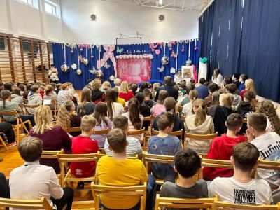 „Kobietą być…” – Inspirująca lekcja historii i pasji w SP nr 3