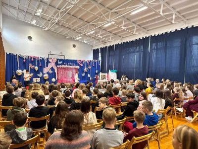 „Kobietą być…” – Inspirująca lekcja historii i pasji w SP nr 3