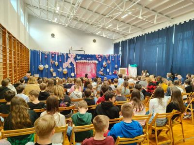 „Kobietą być…” – Inspirująca lekcja historii i pasji w SP nr 3