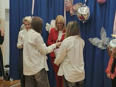 „Kobietą być…” – Inspirująca lekcja historii i pasji w SP nr 3