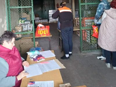 Pomoc żywnościowa dla mieszkańców Gostynina – ruszyły wydania