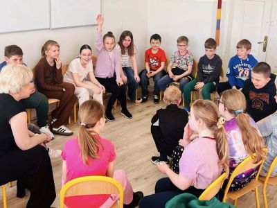 Gostynińscy uczniowie uczą się mądrego korzystania z technologii