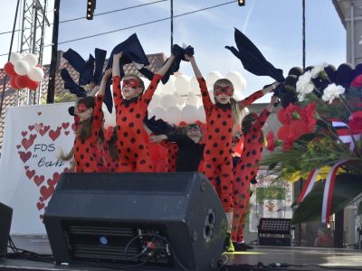 MAŻORETKI LIBRA GOSTYNIN ZREALIZOWAŁY PROJEKT „TANIEC BEZ GRNIC. 50 lat Jugendtanzkorps Rheinsternchen i 10 lat Libra...
